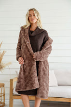 Load image into Gallery viewer, MARILYN FAUX FUR JKT
